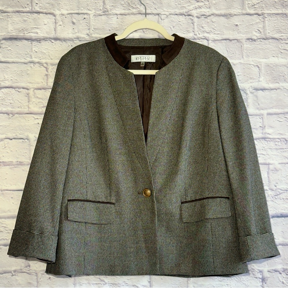 Vintage KASPER Plaid Women's Padded Blazer Fully Lined Front Pockets - Size 12